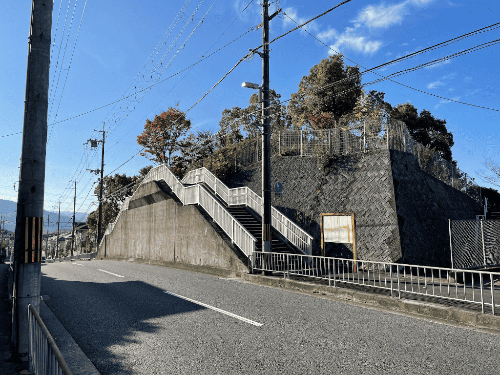 無駄な階段・その訳は？